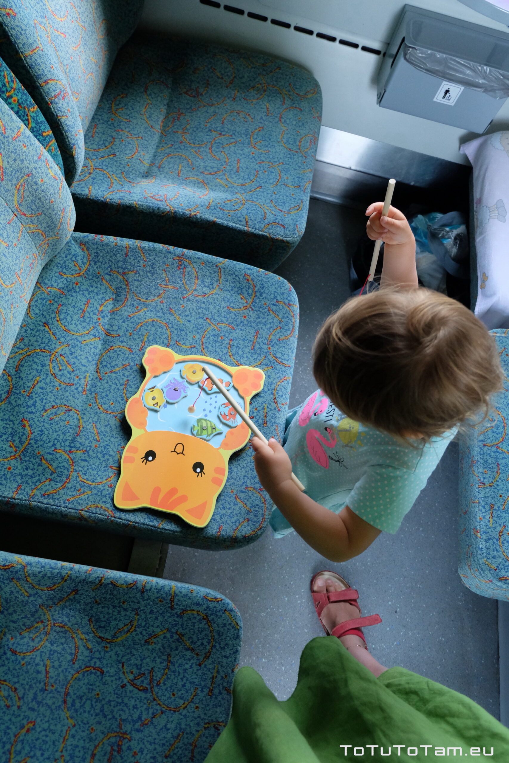 Dziecko w pociągu