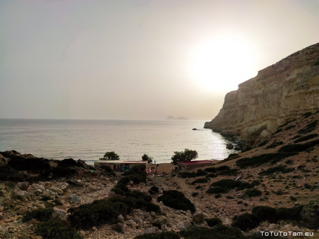 Plaża Red Beach Matala Kreta